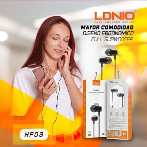 هندزفری سیمی الدینیو مدل HP03 دارای میکروفن با عملکرد عالی است.