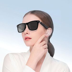 عینک هوشمند گرین لاین مدل Paris 2 دارای کنترلر لمسی است.