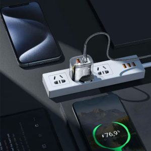 شارژر دیواری 20W پرودو مدل Dual Output Transparent با سازگاری گسترده است.