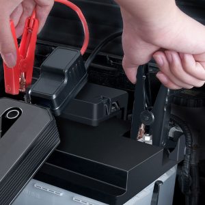 جامپ استارتر و پاوربانک 20000mAh بیسوس مدل CGNL020001 با گیره محکم می باشد.