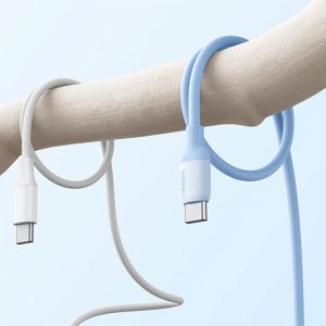 کابل شارژ 60W تایپ C به تایپ C یوگرین مدل US563 15283 به طول 1 متر دارای رویه سیلیکونی می باشد.