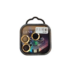 محافظ لنز دوربین گوشی آیفون 11Pro Max در بسته بندی و پک مطمئن است.