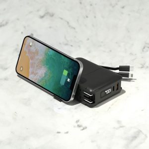 پاوربانک 10000mAh گرین لاین مدل Travel Powerbank دارای قابلیت آداپتور و هولدر گوشی می باشد.