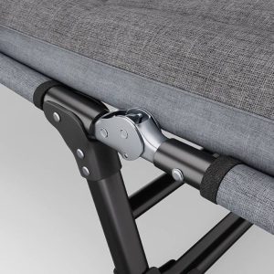 تخت تاشو کمپینگ گرین لاین مدل FOLDABLE CAMPING ازندگان این تخت بادوام را از لوله‌های فولادی باکیفیت و مخمل ساخته‌اند.