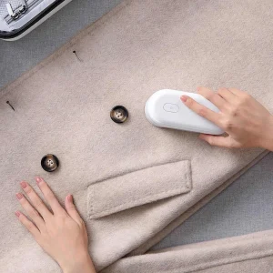 پرزگیر لباس شیائومی MQXJQ01KL Xiaomi Mijia Lint پایه ضد لغزش این دستگاه به ثبات آن هنگام استفاده کمک می‌کند.