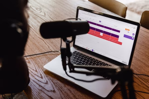 معرفی بهترین میکروفن‌ ها برای تولید محتوا در بهار 1404
