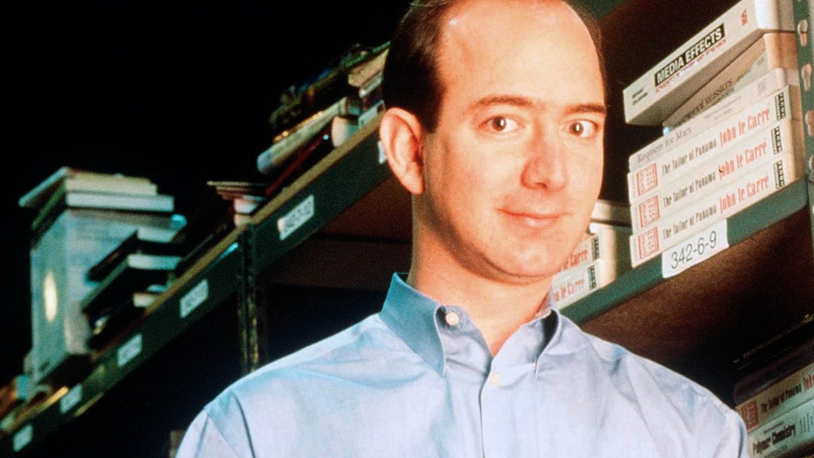 بیوگرافی جف بزوس (Jeff Bezos): چطور به پیشروترین کارآفرین قرن تبدیل شد؟