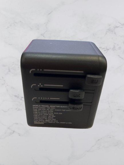 اداپتور مسافرتی ایکس کین مدل XK-HC181 20W
