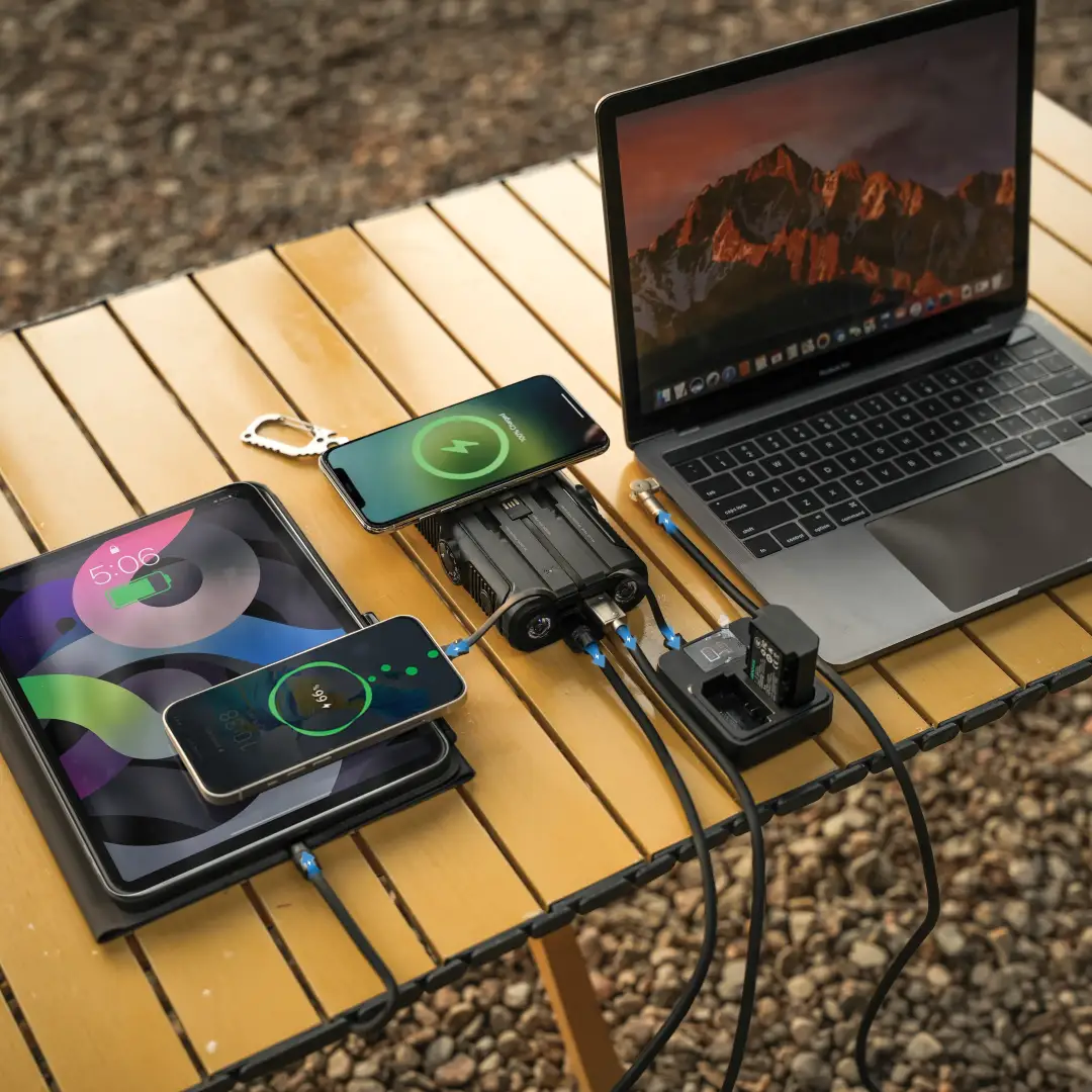 پاوربانک 20 وات سولار مگسیف پاورولوژی مدل HELIO LUX 2000MAH